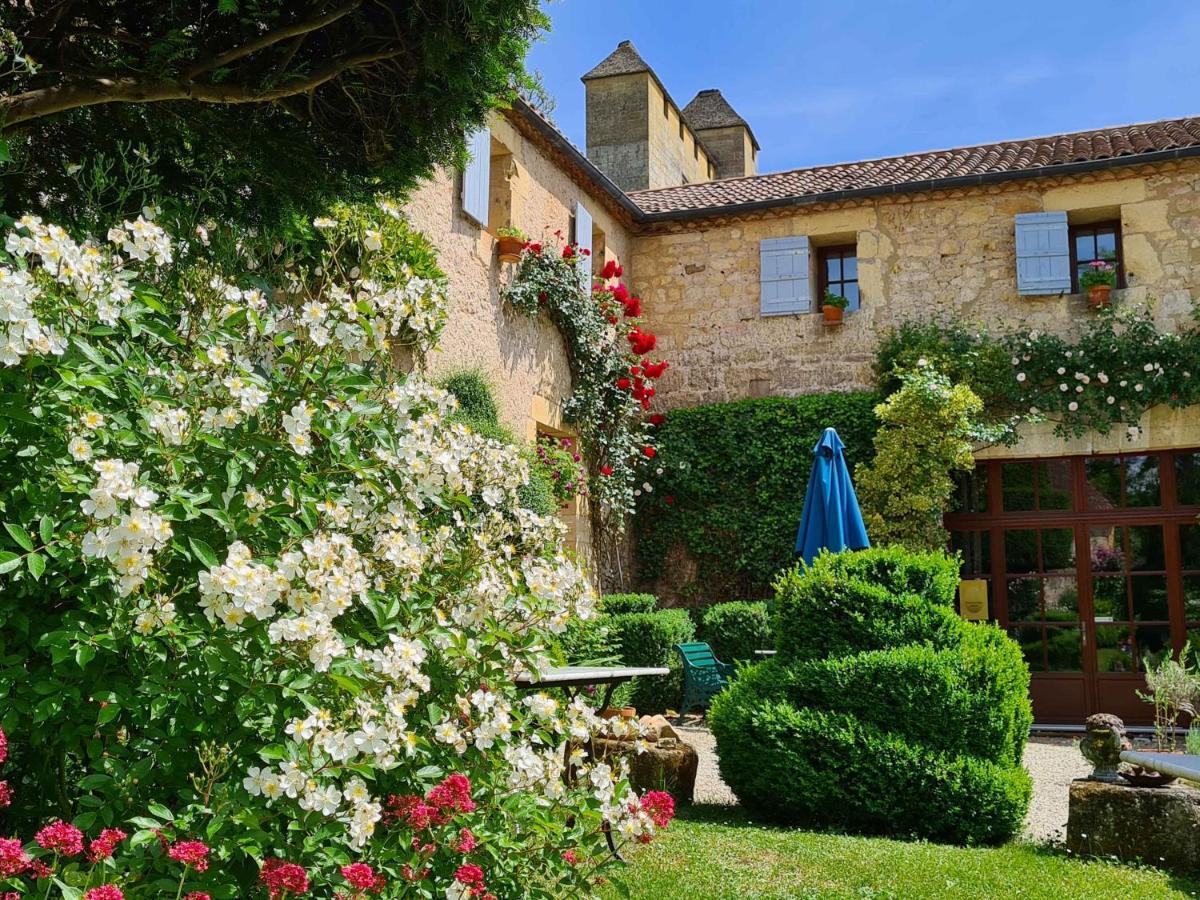 Hotel Ferme De Tayac - Charme Avec Pool Les Eyzies Exterior foto