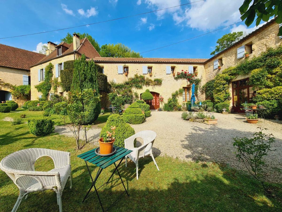 Hotel Ferme De Tayac - Charme Avec Pool Les Eyzies Exterior foto